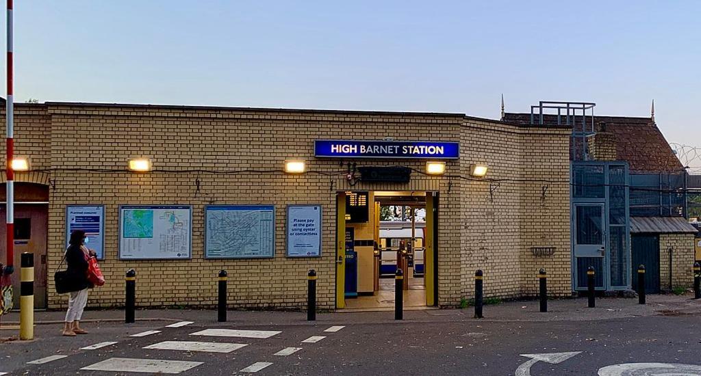 Lovely 1 Bedroom Flat High Barnet 3 Mins Away Exterior foto